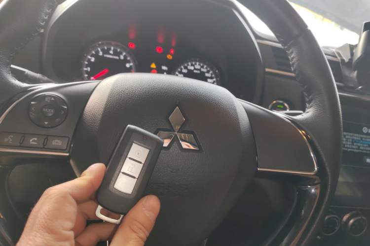 Used Mitsubishi ASX 2020 2.0L CVT Smart Edition
