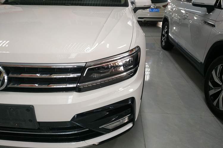 Used Volkswagen Tiguan L 2019 330TSI Automatic Two-Wheel Drive R-Line Flagship Edition China V Standard