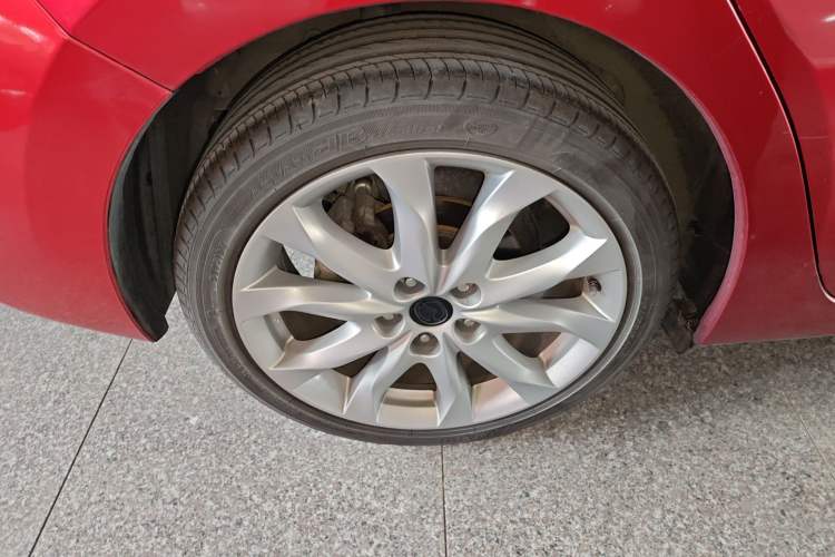 Used Mazda Mazda 3 Axela 2014 Sedan 2.0L Automatic Sport Model