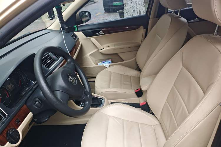 Used Volkswagen Lavida 2013 Restyled Classic 1.6L Automatic Comfort Edition
