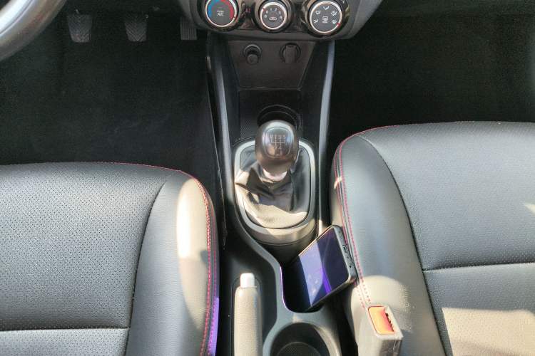 Used Kia K2 2015 Sedan 1.4L MT GLS
