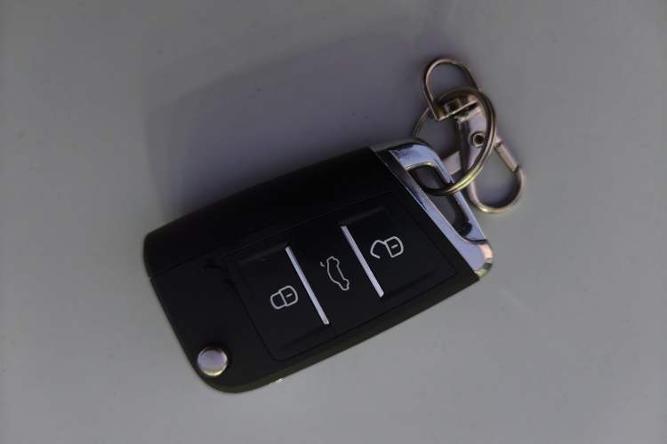 Used Volkswagen Tacqua 2021 200TSI DSG JoyConnect Edition
