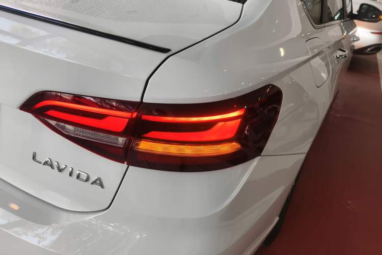 Used Volkswagen Lavida 2024 300TSI DSG Starry Sky Leading Edition
