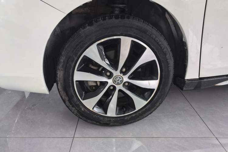 Used Venucia M50V 2019 1.5L Manual Comfort Edition
