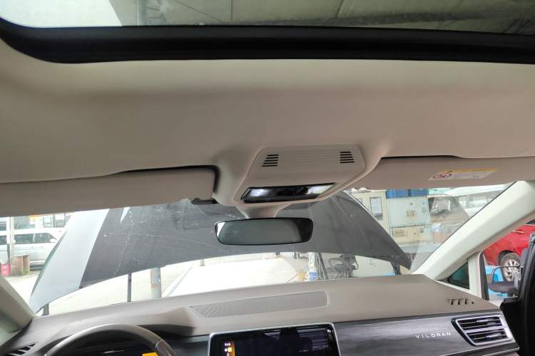 Used Volkswagen Viloran 2023 330TSI Luxury Edition