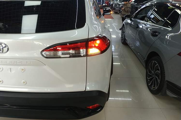 Used Toyota FRONTLANDER 2023 2.0L CVT Leading Edition