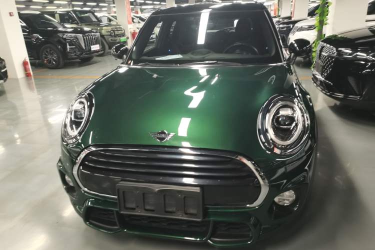 Used  MINI 2018 1.5T COOPER Racing Edition Five-Door Version