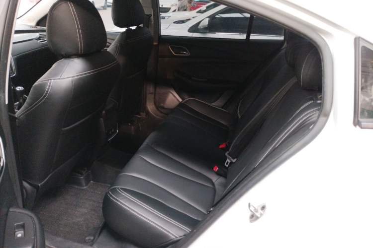 Used Roewe i5 2019 1.5L Manual 4G Connected Langyue Edition
