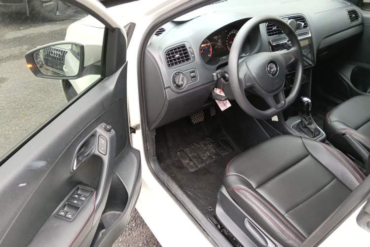 Used Volkswagen Polo 2016 1.4L Automatic Trendy Model
