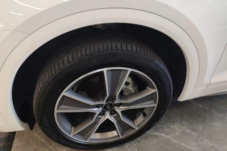 Used Audi Q5L 2022 Updated 45T Luxury Dynamic Version
