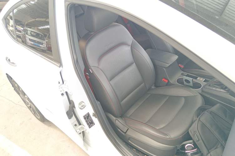 Used Hyundai Elantra 2019 1.4T Dual-Clutch Xuan Dong · Dynamic Model
