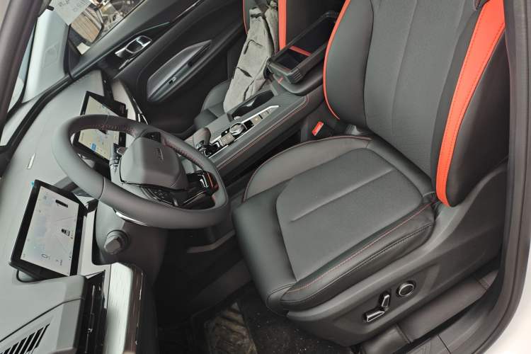 Used Oshan Z6 2022 Blue Whale 1.5T DCT Smart Edition
