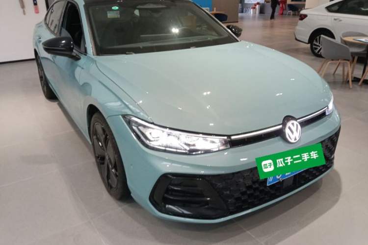 Used Volkswagen Passat 2025 Pro 380TSI Starry Dragon Luxury Edition
