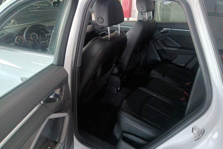 Used Audi Q3 2024 35 TFSI Ambition Dynamic Edition