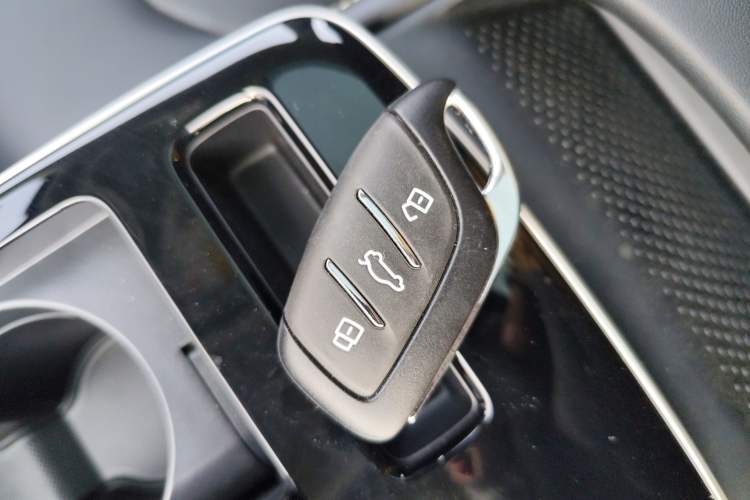 Used Roewe i6 MAX New Energy 2023 EV 420 Skyroof Special Edition
