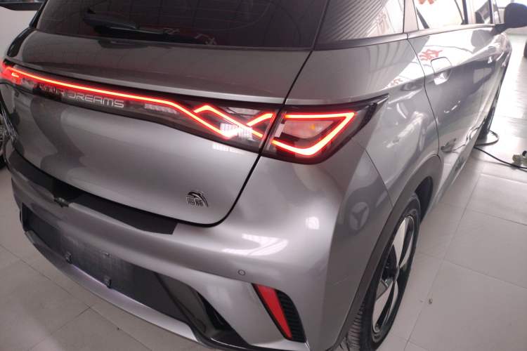 Used BYD Dolphin 2023 420 km Fashion Edition
