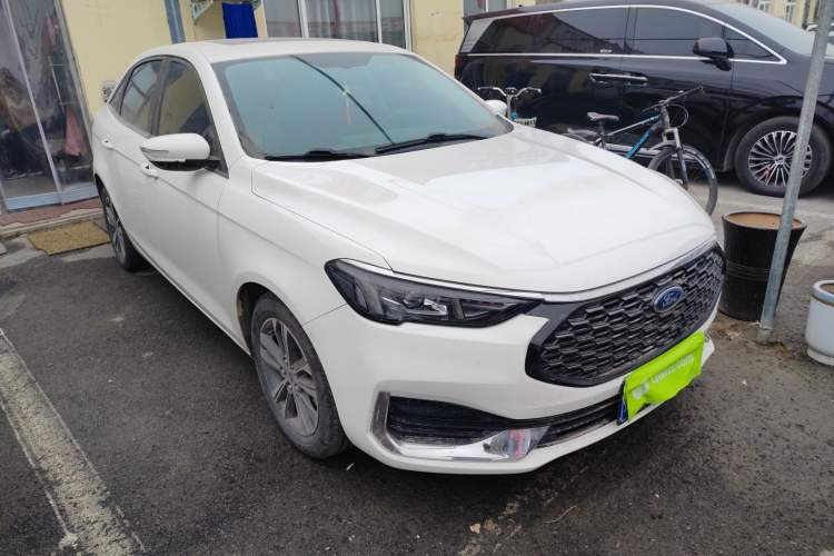 Used Ford Escort 2021 1.5L Automatic Diamond Edition
