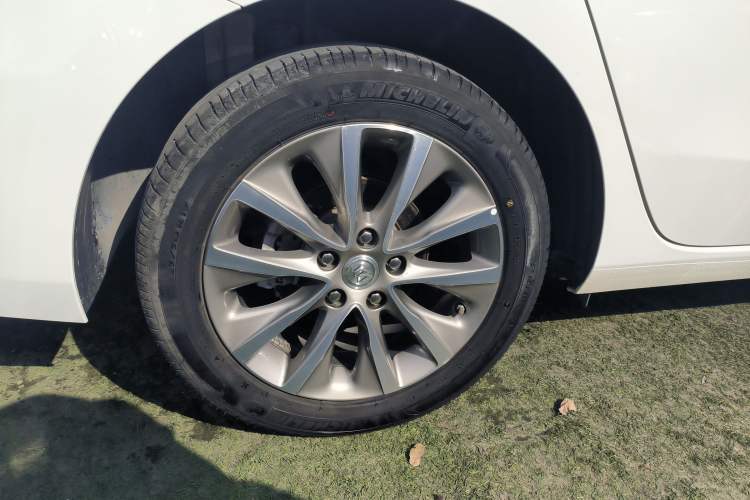 Used Buick GL6 2021 323T Mild Hybrid Connect Luxury Model