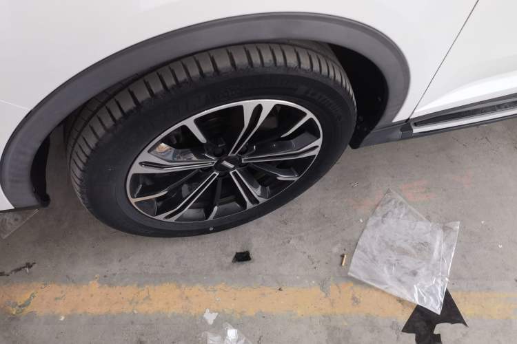 Used Wey VV6 2021 2.0T Two-Wheel Drive Smart Plus
