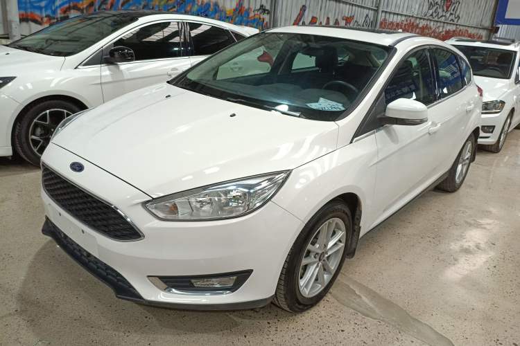 Used Ford Focus 2018 Hatchback Classic EcoBoost 180 Automatic Elite Model
