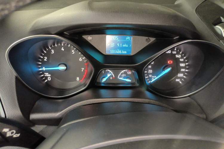 Used Ford Kuga 2017 EcoBoost 180 Two-Wheel-Drive Platinum Edition
