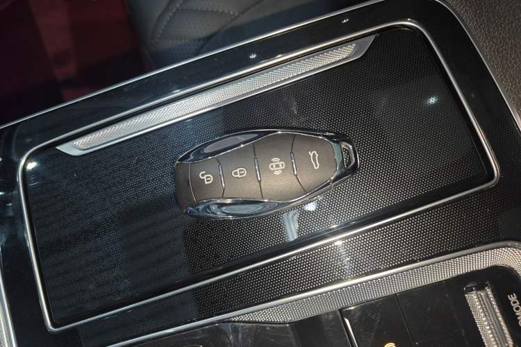 Used Hongqi HS5 2023 2.0T Qixiang Pro Edition
