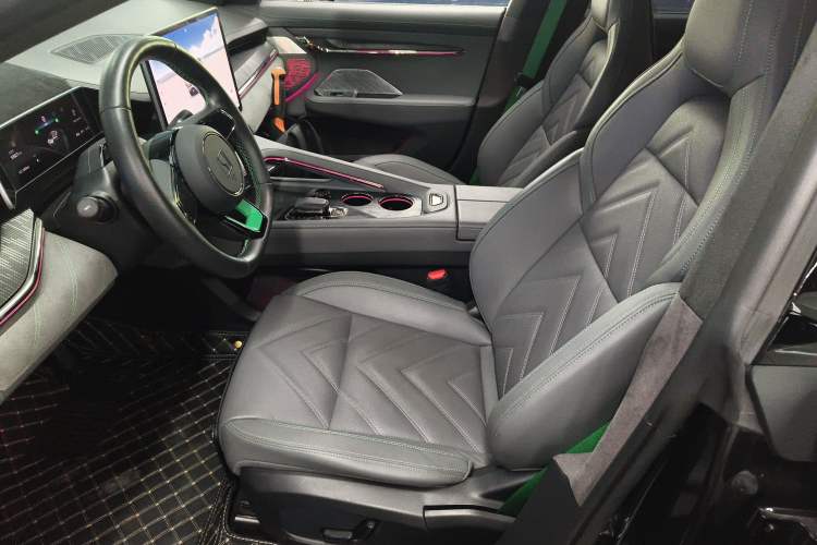 Used Zeekr 001 2022 Long-Range Dual-Motor WE Edition
