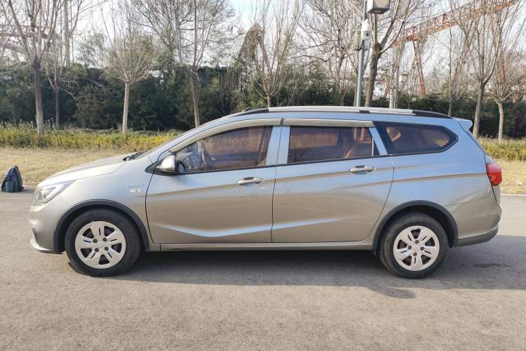 Used Baojun 310W 2017 1.5L Manual Comfort Model China V Standard
