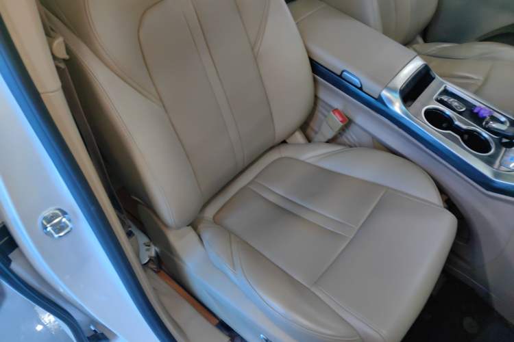 Used Buick GL8 2021 ES Landtrek 653T Luxury Model
