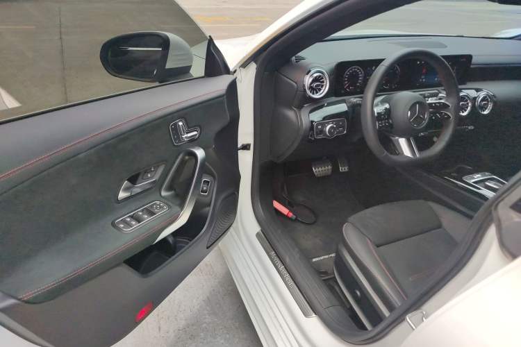 Used Mercedes-Benz CLA 2024 CLA 200 Shooting Brake
