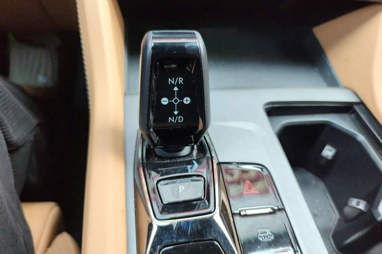 Used Lynk & Co 09 EM-P 2021 2.0T PHEV Halo Six-Seater
