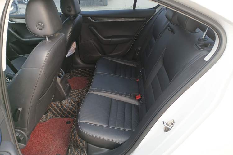 Used Skoda Octavia 2016 1.6L Automatic Smart Drive Edition