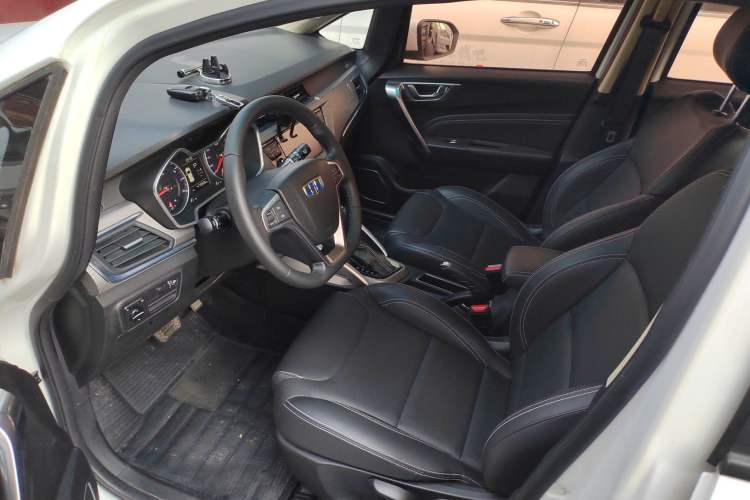 Used Geely Auto Vision X3 2017 1.5L Automatic Prestige Model
