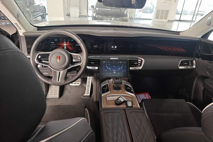 Used Hongqi E-HS9 2022 690 km Range Flagship Edition 7-Seater
