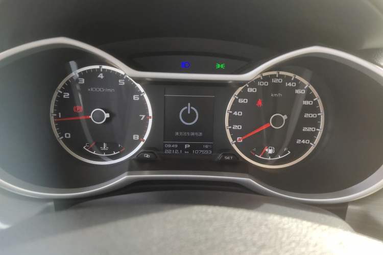 Used Geely Auto Emgrand X7 Sport 2018 1.8TD Automatic Two-Wheel Drive Zhiya Model
