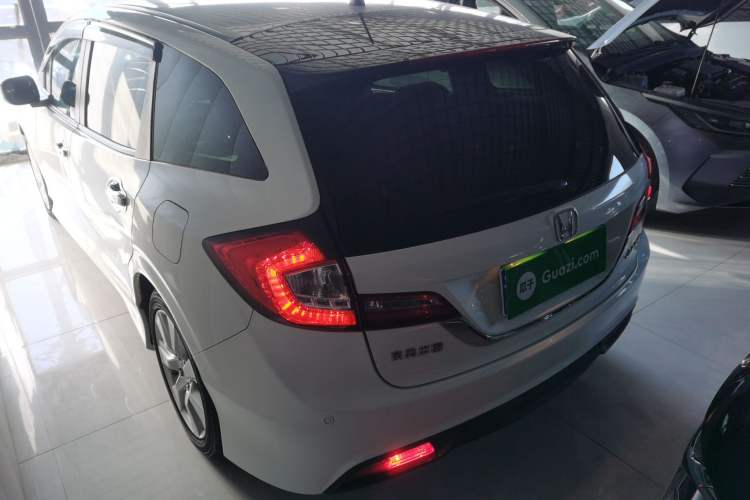 Used Honda Jade 2014 1.8L Automatic Comfort Elite Version 5 Seats