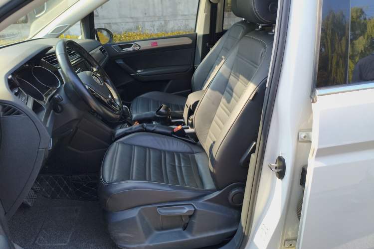 Used Volkswagen Touran 2018 Volkswagen Touran L 280TSI DSG Boundary Edition 7 Seats China V Emission Standard
