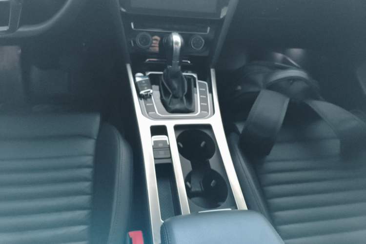 Used Volkswagen Magotan 2018 330TSI DSG Advanced Model
