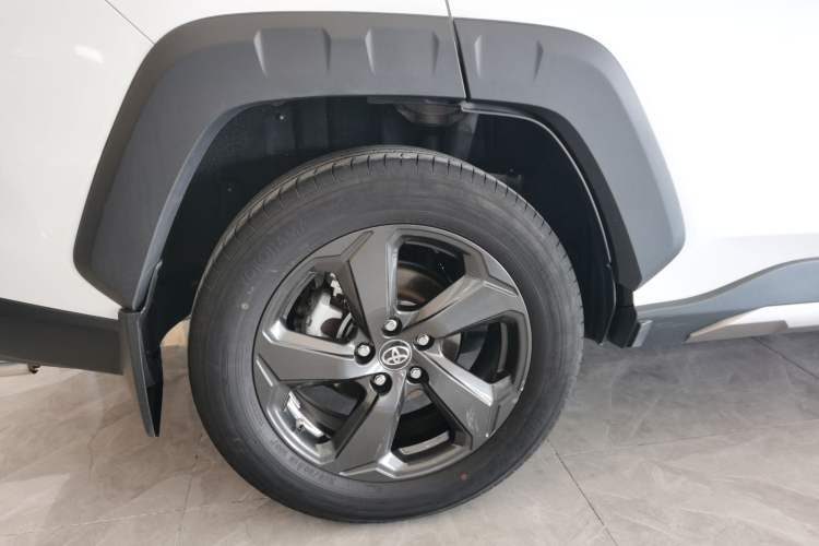 Used Toyota RAV4 2022 2.0L CVT 4x4 Style Plus Edition
