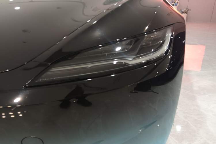 Used Tesla Model 3 2023 Rear-Wheel-Drive Version

