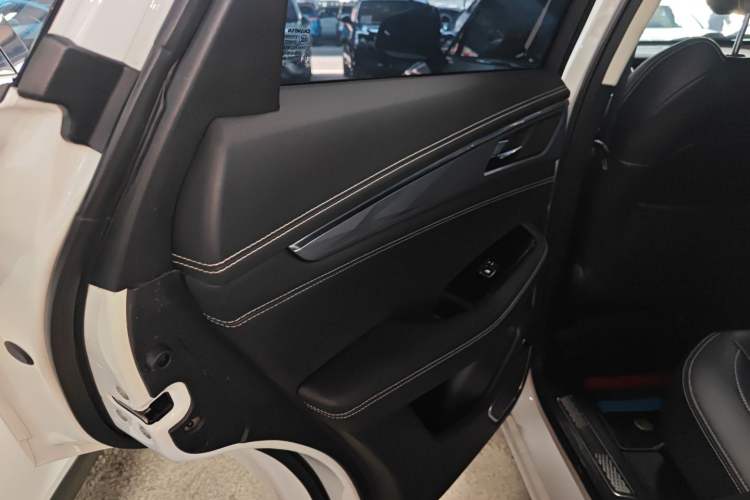 Used Changan CS85 COUPE 2021 1.5T DCT Elite Edition
