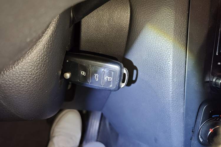 Used Volkswagen Sagitar 2012 1.4TSI Automatic Fashion Edition
