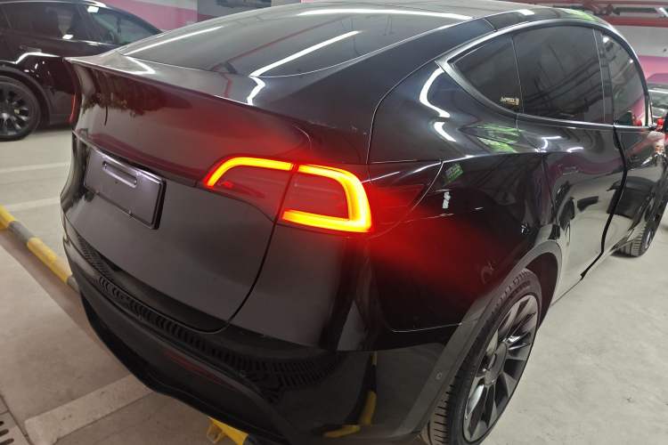 Used Tesla Model Y 2022 Rear-Wheel-Drive Version
