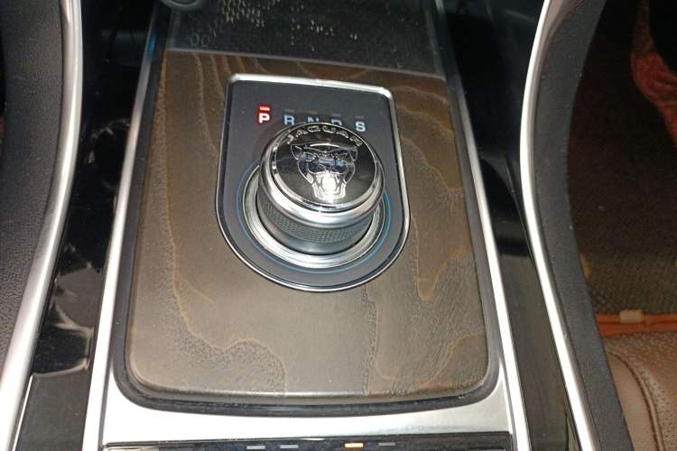 Used Jaguar XFL 2018 XFL 2.0T 250 PS Luxury Edition