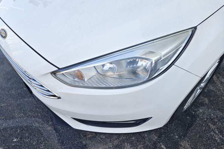 Used Ford Focus 2018 Sedan Classic 1.6L Automatic Trendy SmartDrive Edition