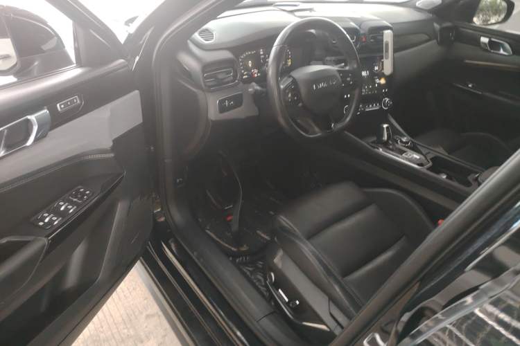 Used Lynk & Co 03 2022 1.5TD DCT JingPro
