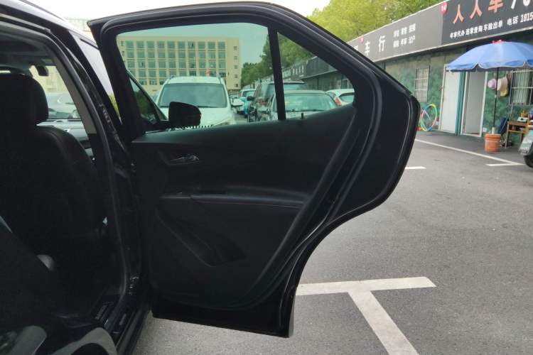 Used Chevrolet Equinox 2019 Redline 550T Automatic All-Wheel-Drive RS Model China V Standard
