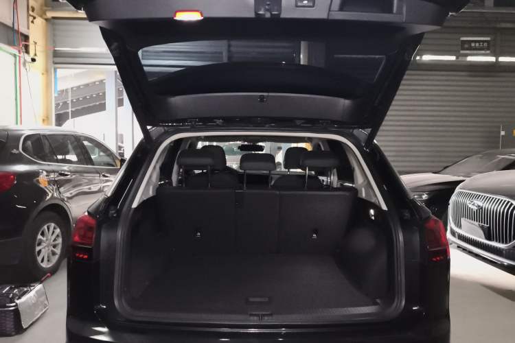 Used Volkswagen Tayron 2021 280TSI Two-Wheel Drive Luxury Smart Connectivity Version
