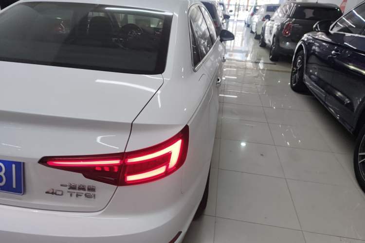 Used Audi A4L 2019 40 TFSI Fashion Edition China VI Emission Standard