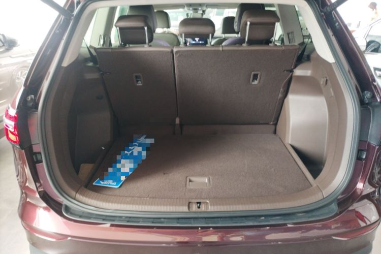 Used Volkswagen Viloran 2023 330TSI Luxury Edition
